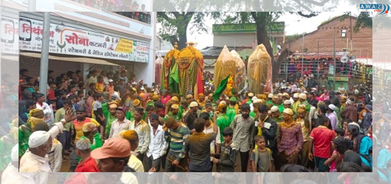 कोल्हापूरच्या कुंभोज येथील ताबूत विसर्जन मिरवणूकीतील एक दृश्य